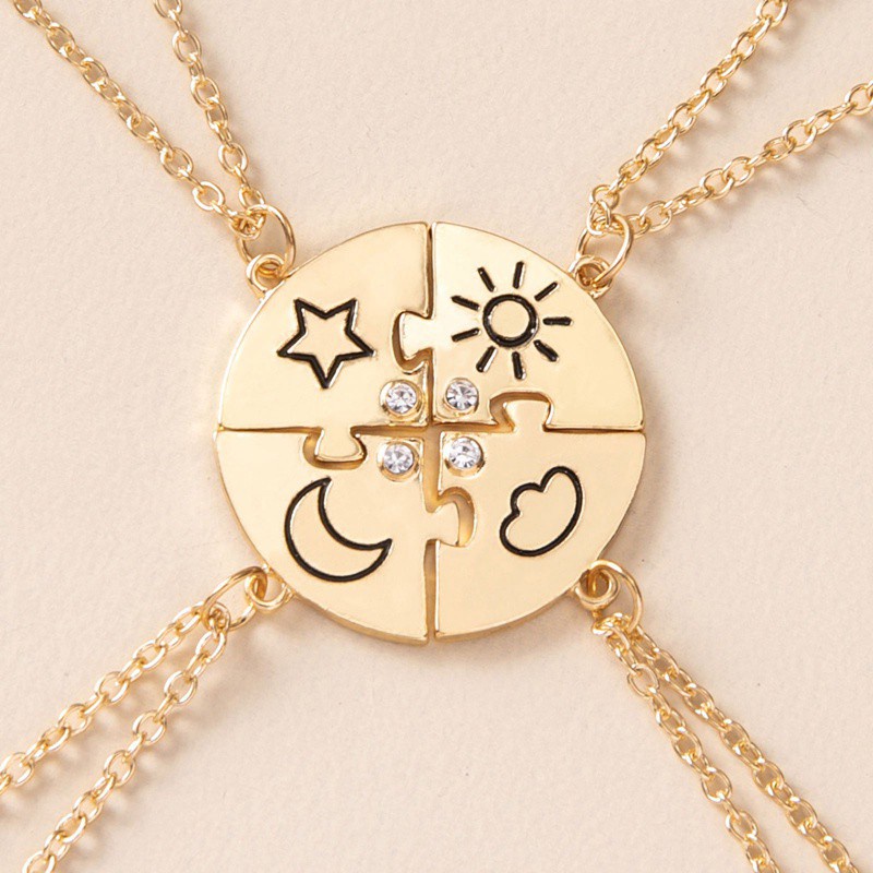 Bộ 4 vòng cổ Mặt Hình Mảnh Ghép Bằng Hợp Kim Thời Trang Cho Bạn Thân