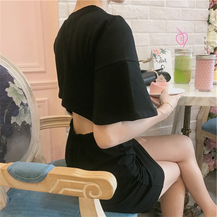 Bộ trang phục đầm thời trang bắt mắt sành điệu cho nữ | BigBuy360 - bigbuy360.vn