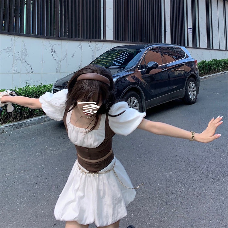 Bộ Đầm Công Chúa Cổ Vuông Màu Trắng Socola Phong Cách Retro Pháp