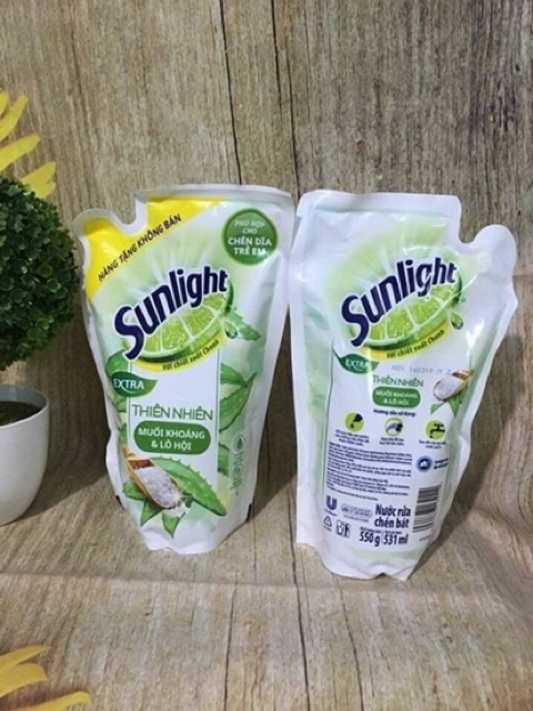Nước Rửa Chén Sunlight Thiên Nhiên 550g