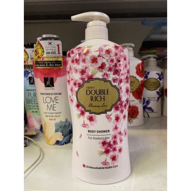 Sữa tắm hoa anh đào Double Rich Blooming Love 800g(mầu hồng)