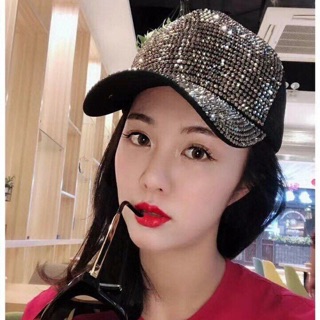 Mũ lưỡi trai đính đá