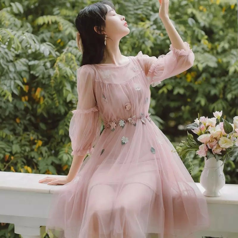 Đầm Ulzzang tiểu thư đính hoa (có sẳn)