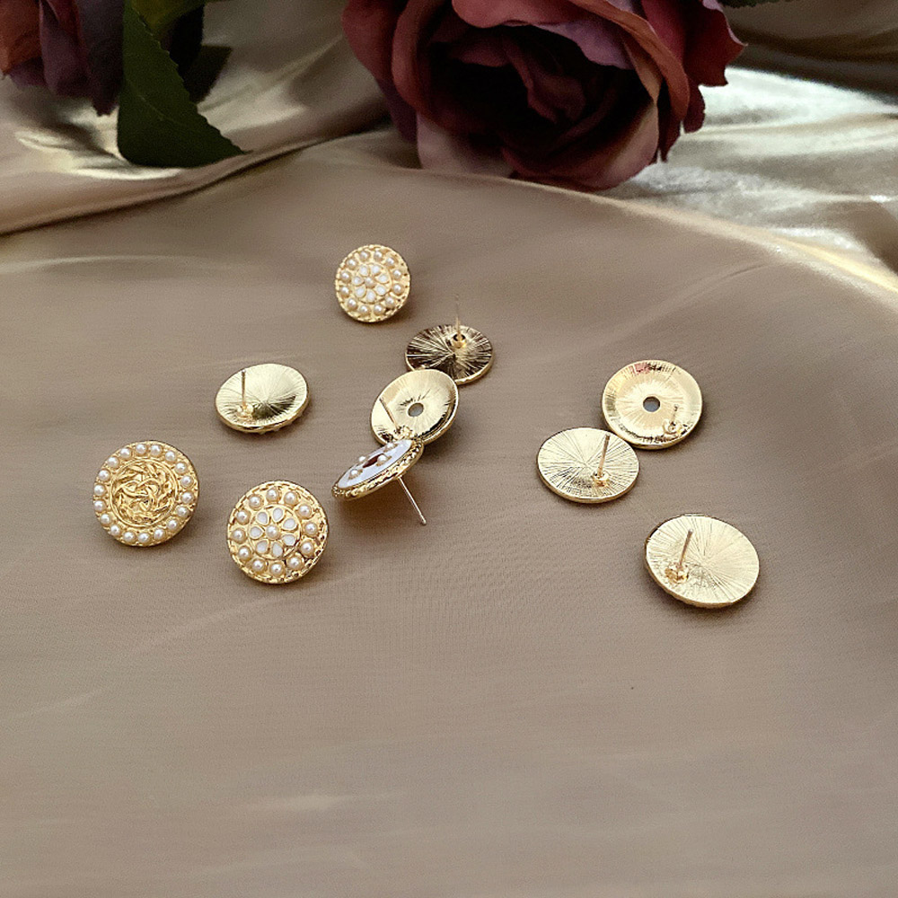 Khuyên tai thiết kế hình dạng độc đáo tùy chọn kiểu cho nữ