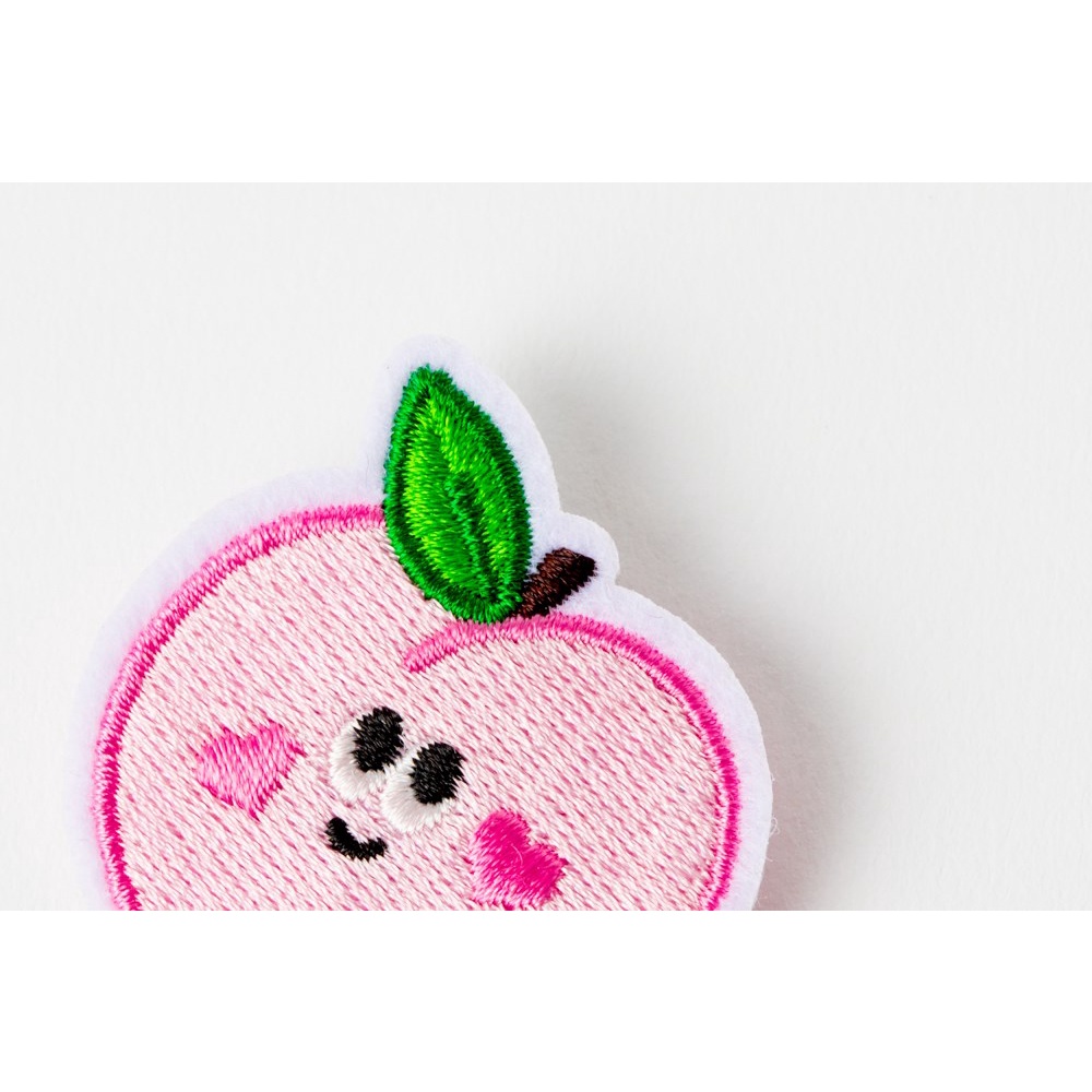 Huy Hiệu ARTBOX Hàn Quốc Hình Quả Đào Màu Hồng Xinh Xắn