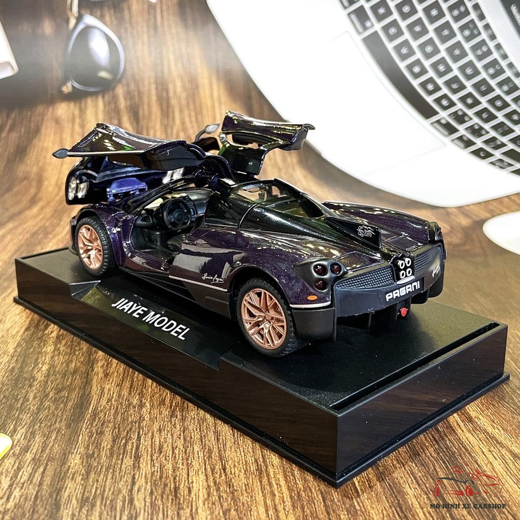 Xe mô hình sắt Pagani Huayra Dinastia  tỉ lệ 1:32 hãng Double Horses 3 màu