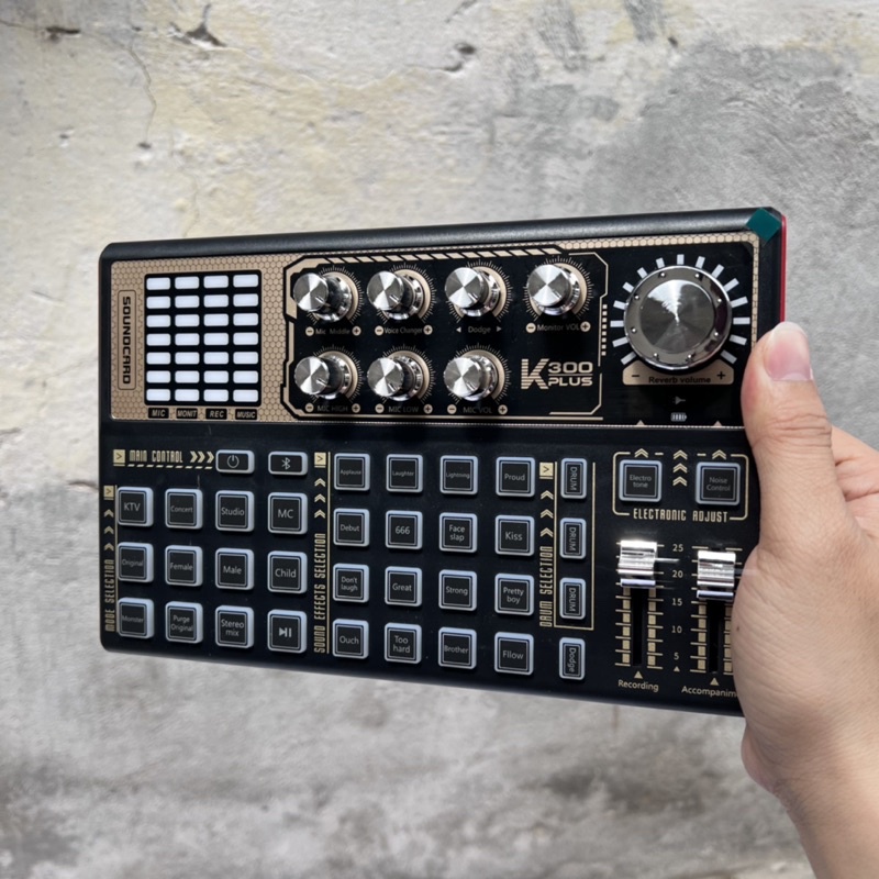 Sound Card K300 Plus Phiên Bản Mới Nhất 2022 . Hỗ Trợ Livestream Bigo, Facebook...Tích Hợp Autotune. Bảo Hành 12 Tháng