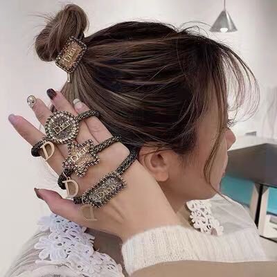 PVN15740 dây chun buộc tóc, vòng đeo tay xin xắn chữ D T2