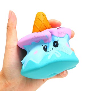 SQUISHY BÁNH KEM 1 SỪNG XANH