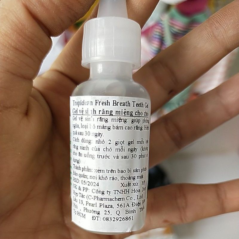 (size mini) Gel vệ sinh răng miệng cho chó Tropiclean giúp làm sạch cao răng và đem lại hơi thở thơm mát 15ml xuất xứ Mỹ