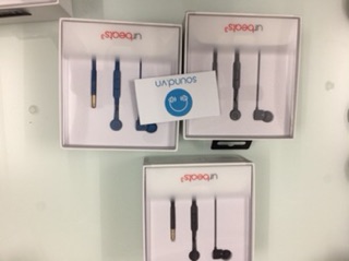 Tai nghe Beats urBeats3 Lightning