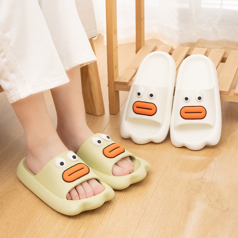 Đôi dép vui nhộn Dép Đi Trong Nhà Chống Trượt Họa Tiết Hoạt Hình Thời Trang Mùa Hè