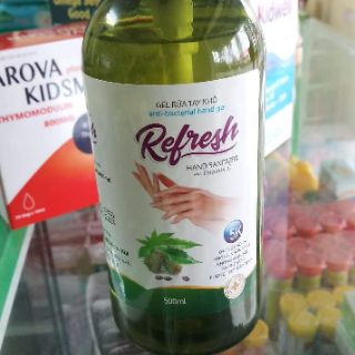 Nước sát khuẩn tay khô Refresh - giá cả bình ổn