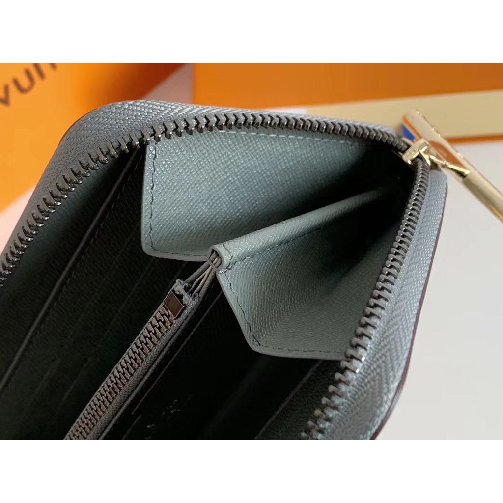 Sẵn sàng giao hàng Ví nam hàng hiệu Louis Vuitton LV mới có hộp