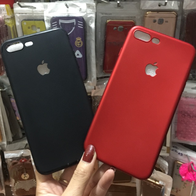 Ốp iPhone 7 plus dẻo đen đỏ nhung siêu mịn chống vân tay x