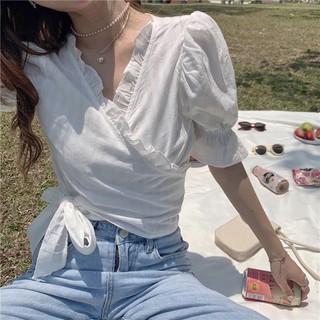 Áo trắng đắp chéo
