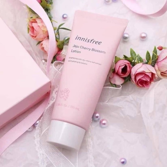 Sữa dưỡng da Innisfree Jeju Cherry Blossom Lotion