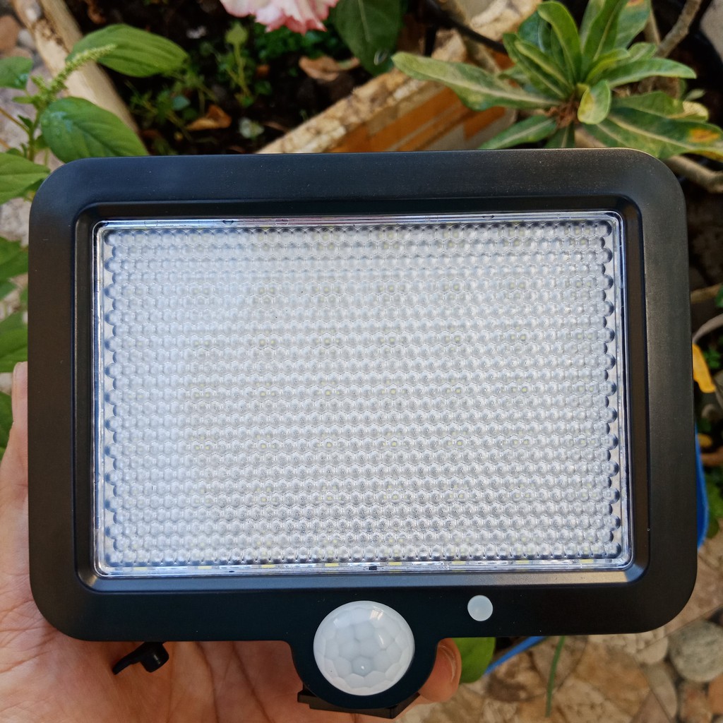 ĐÈN SOLAR LED NĂNG LƯỢNG MẶT TRỜI - 56 Led CHÙM gồm 448 Led - đèn LED tiết kiệm tiền điện