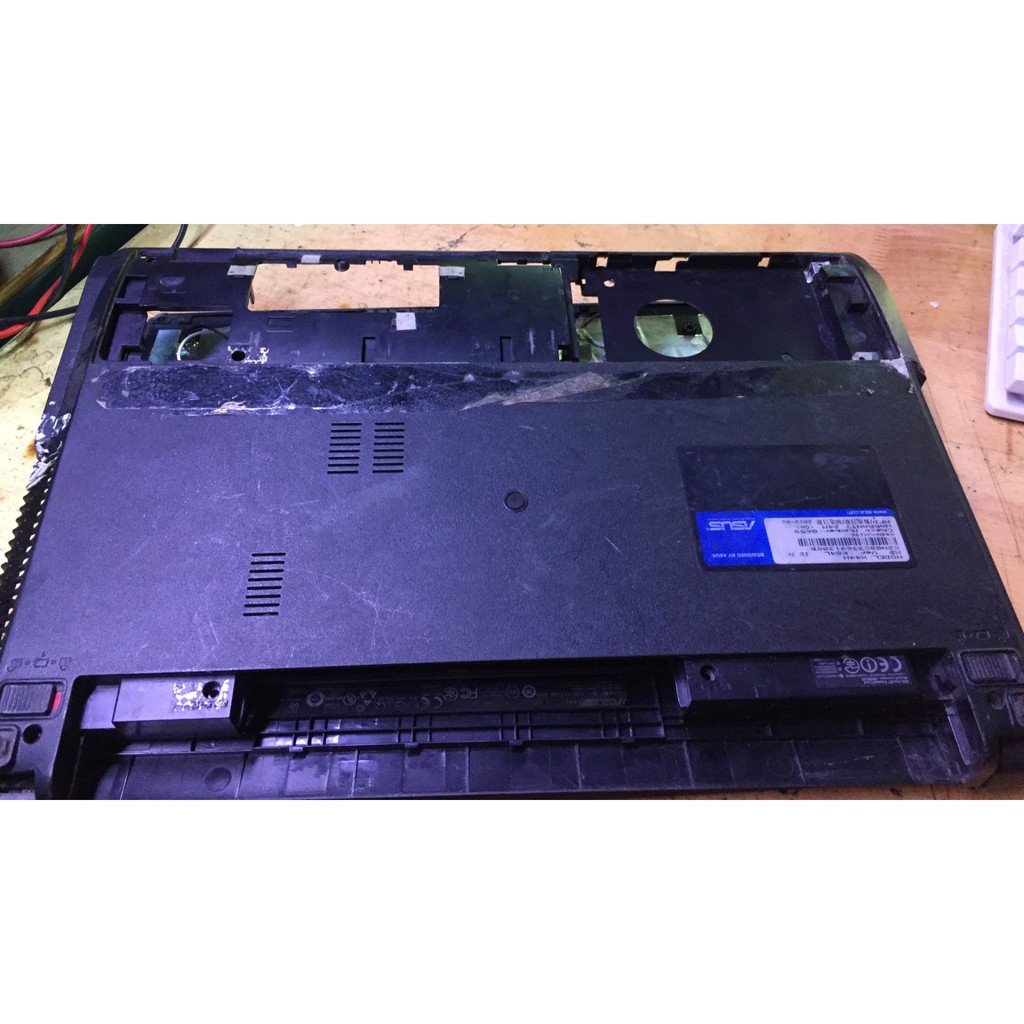 #Bộ vỏ Asus X44H, e có bán lẻ từng mặt a,b,c,d và cáp màn,loa,bản lề...bác nào cần inbox | BigBuy360 - bigbuy360.vn