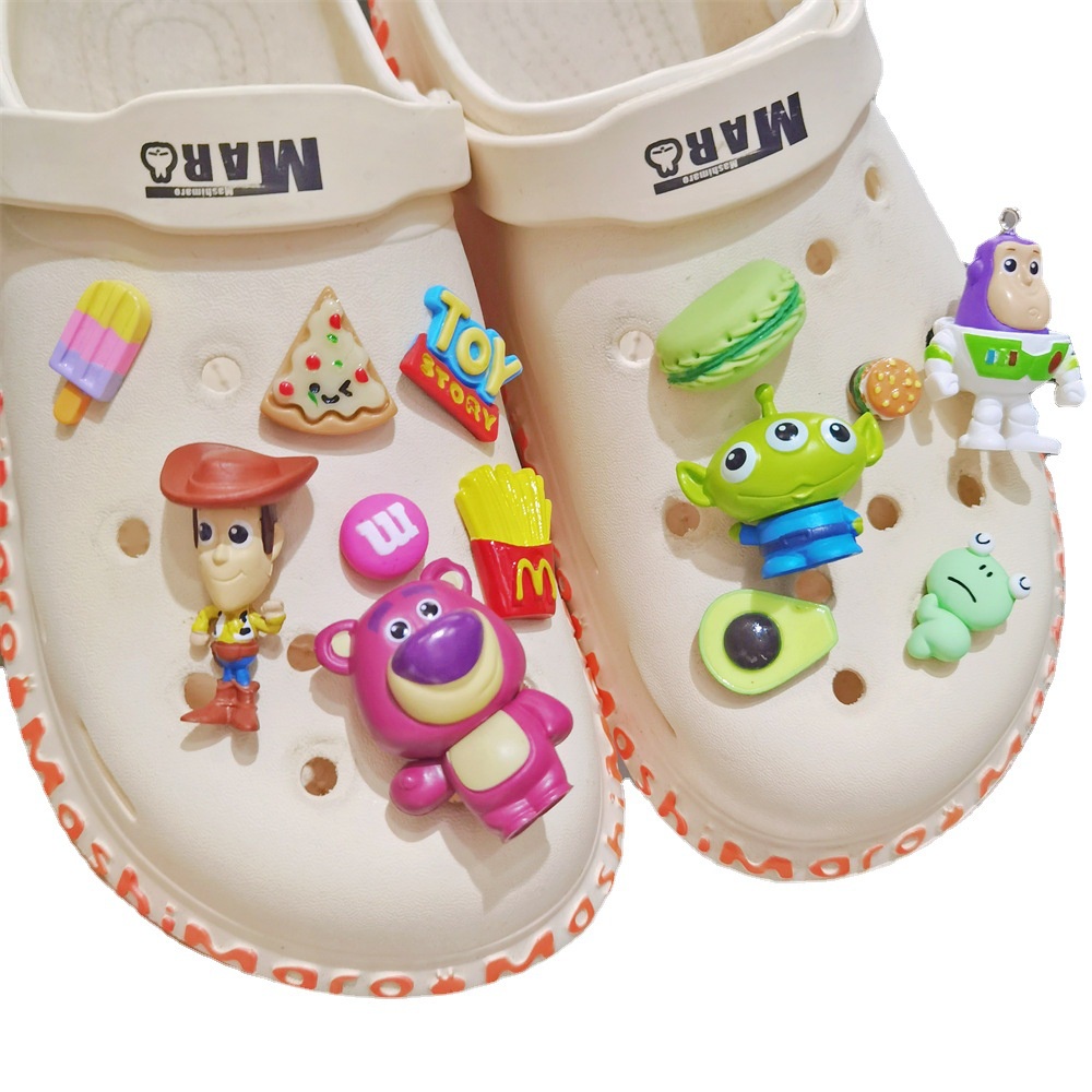Giày Crocs Họa Tiết Hoạt Hình Buzz Lightyear Jibits Macaron Donut Jibbits Dâu Tây Trang Trí Giày Crocs Jibbitz Cho Nữ