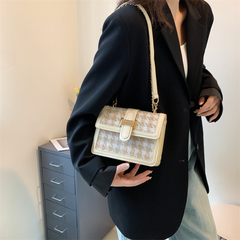 Túi Đeo Chéo Hình Vuông Đơn Giản Thời Trang Xuân Thu Dành Cho Nữ 2022