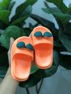 Dép lá mầm cho bé yêu