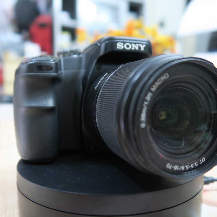Máy ảnh Sony A100 kèm ống kính 18-70