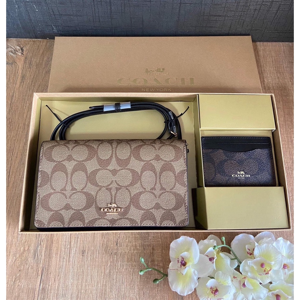 Set túi ví nữ chính hãng Coach cực xinh Logo truyền thống Size 20cm