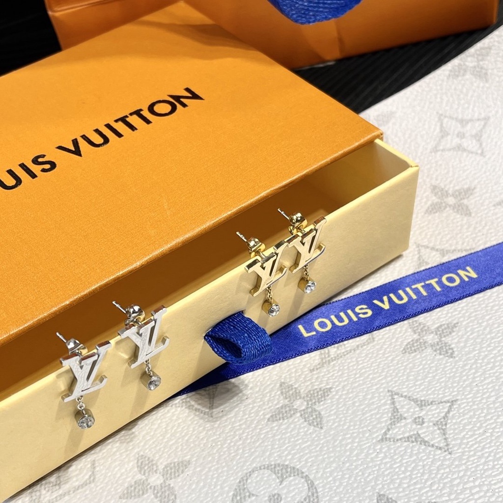 LOUIS VUITTON Khuyên Tai Tròn Bằng Thép Titan In Logo LV Thời Trang