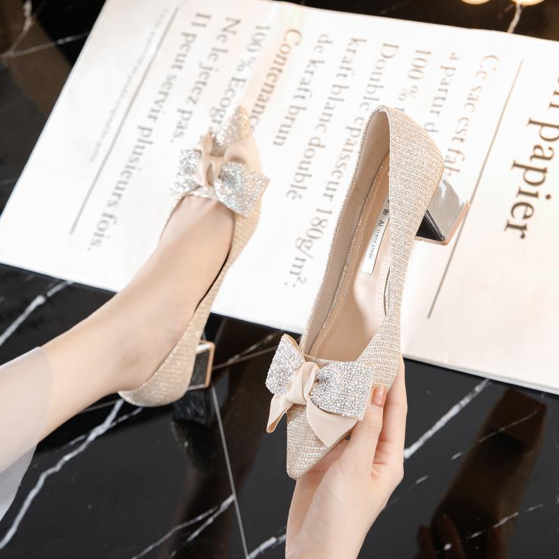 Giày cao gót đế vuông phong cách mới năm 2021 cho nữ