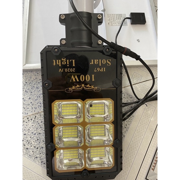 đèn năng lượng mặt trời 100w pin mono