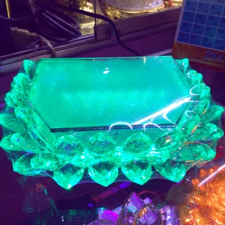 Đài Sen Pha Lê Vuông LED đổi màu 12x16