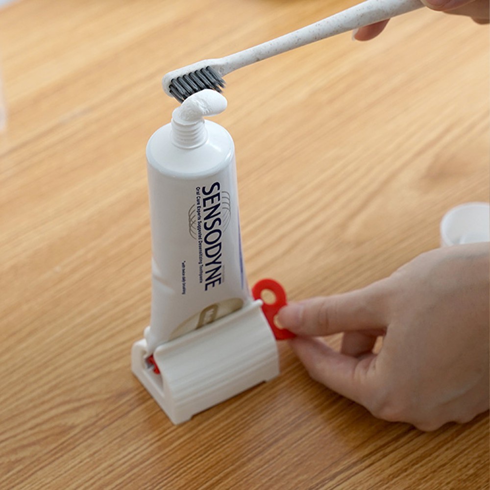 Nặn kem đánh răng, kẹp lấy kem đánh răng bằng nhựa nhỏ gọn, an toàn, thông minh cho gia đình GD200