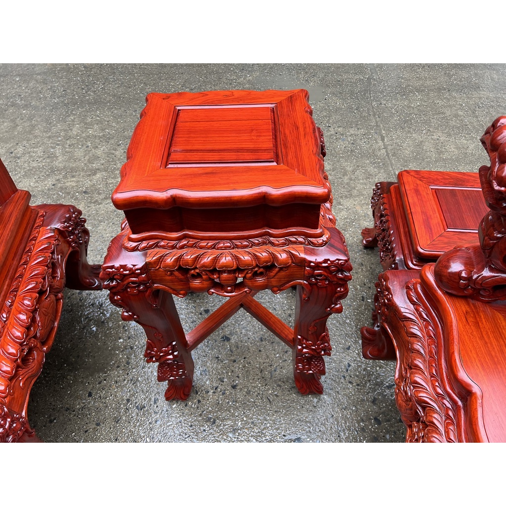Bộ bàn ghế siêu phẩm rồng bảo đỉnh gỗ hương đỏ nam phi !