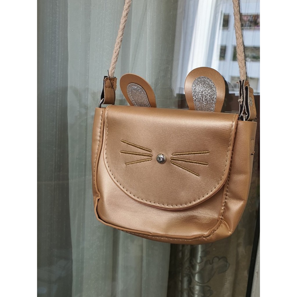 Túi thời trang nhiều màu, kiểu dáng cho các bé gái sành điệu