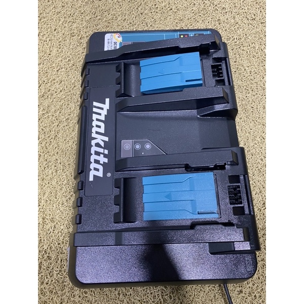 Sạc đô makita 18v