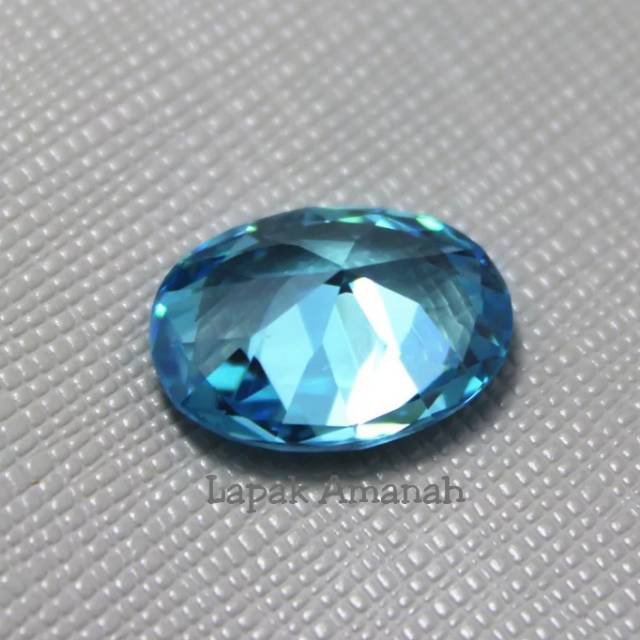 Đá Topaz Thụy Sĩ Hình Oval Màu Xanh Dương