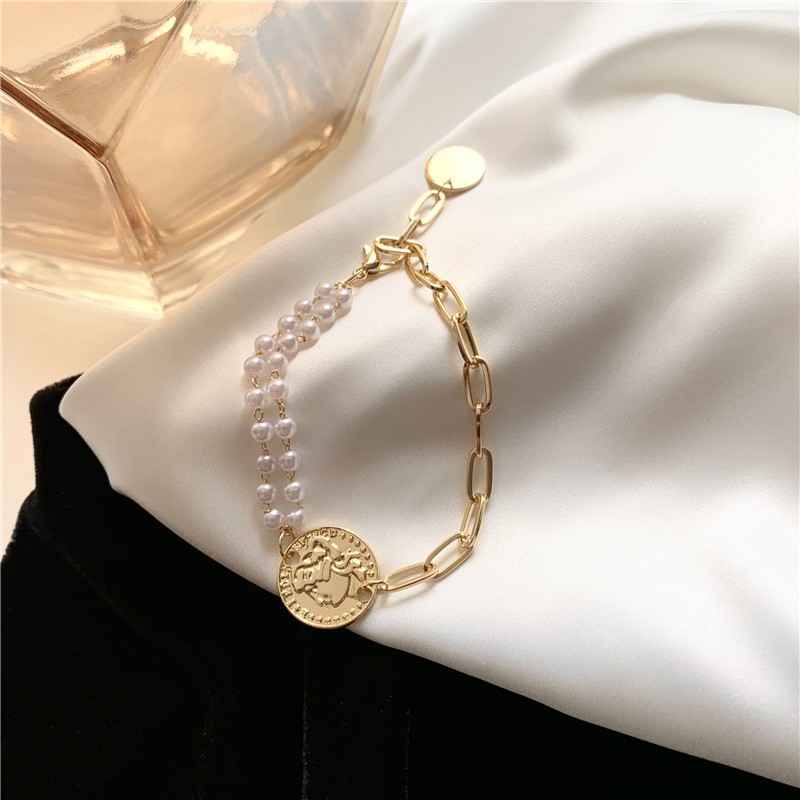 Vòng tay đính hạt ngọc trai giả xinh xắn C93