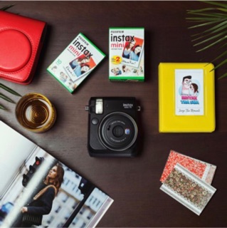 Máy chụp ảnh lấy liền Fujifilm instax mini 70