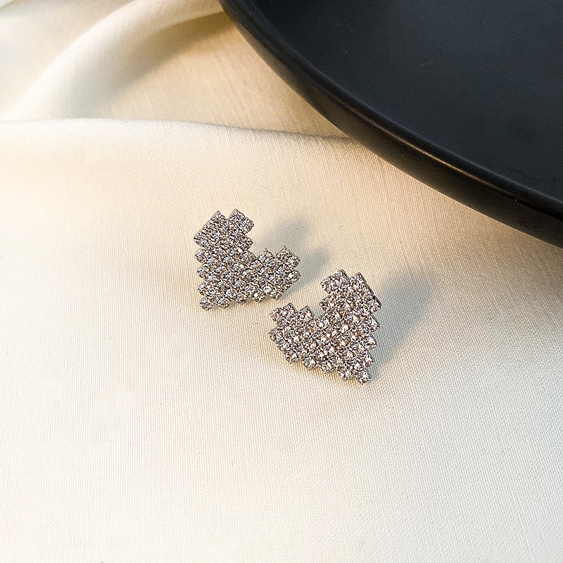 Khuyên Tai Dáng Dài Độc Đáo Phong Cách Hàn Quốc 2021