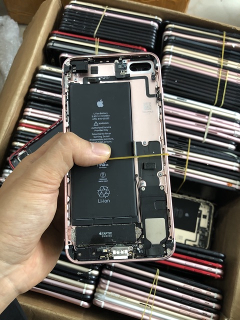[XẢ KHO] Cụm Lưng Iphone 7PLUS zin bóc máy phẩy nhẹ | BigBuy360 - bigbuy360.vn