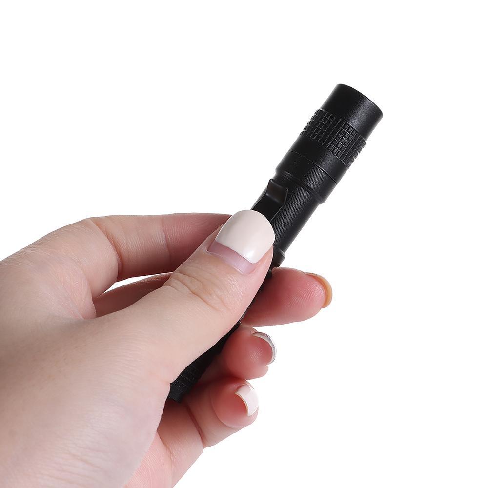 Đèn Pin Dạng Bút Kèm Kẹp Bỏ Túi Tiện Dụng