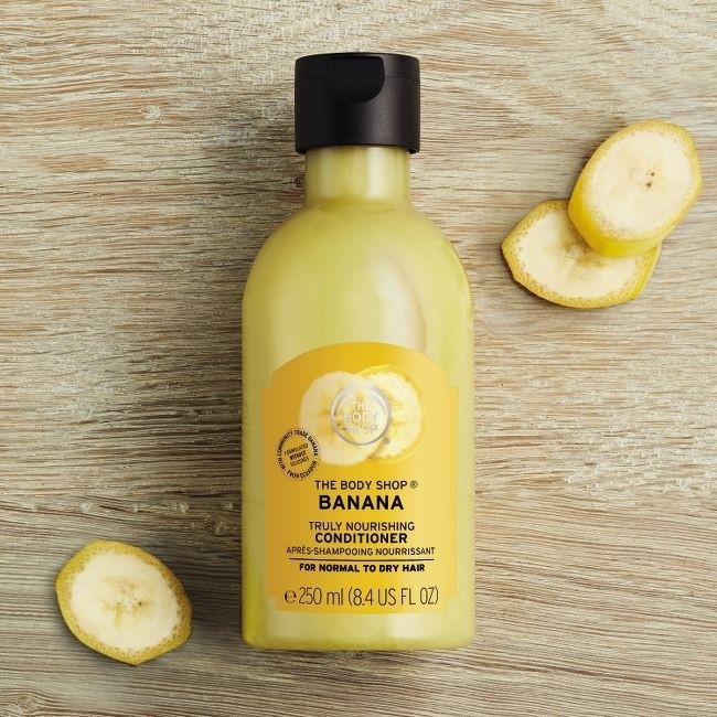Dầu xả The Body Shop Banana Truly Nourishing Conditioner 250ml