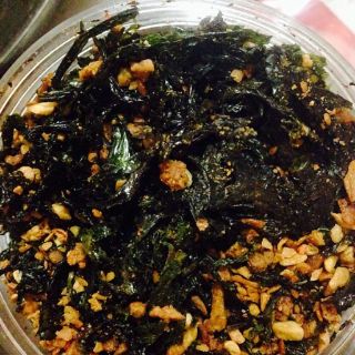 Rong biển cháy tỏi ớt