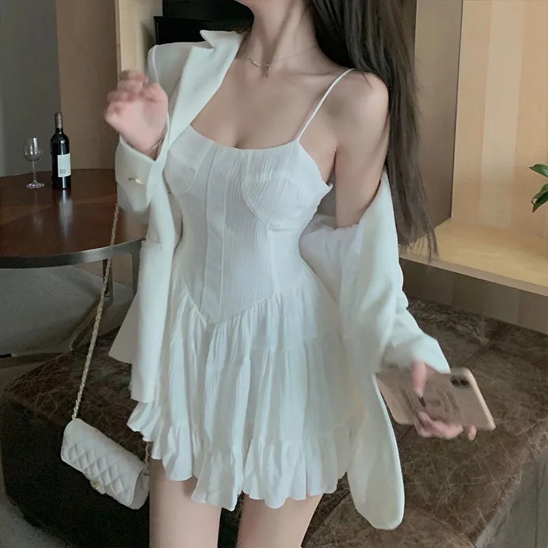 [Mã FAMARAL1 giảm 10K đơn 50K] Váy hai dây trắng dáng ngắn xoè sexy quyến rũ kèm ảnh thật | BigBuy360 - bigbuy360.vn