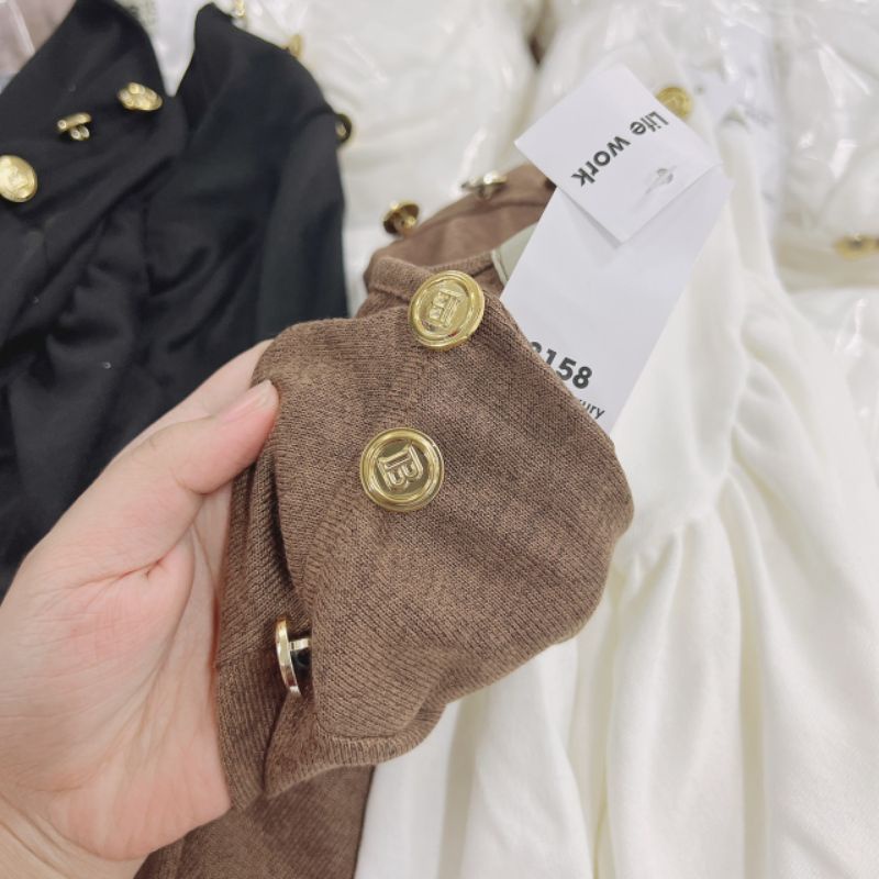 Áo len tăm chéo ngực cúc vai siêu hot 😘