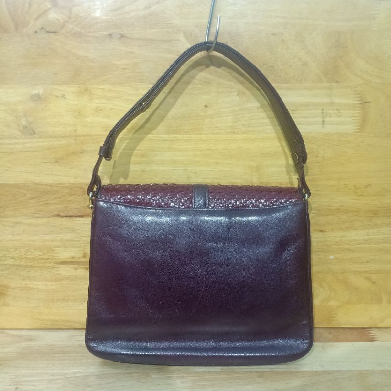 Túi đeo vai da thật secondhand  150313