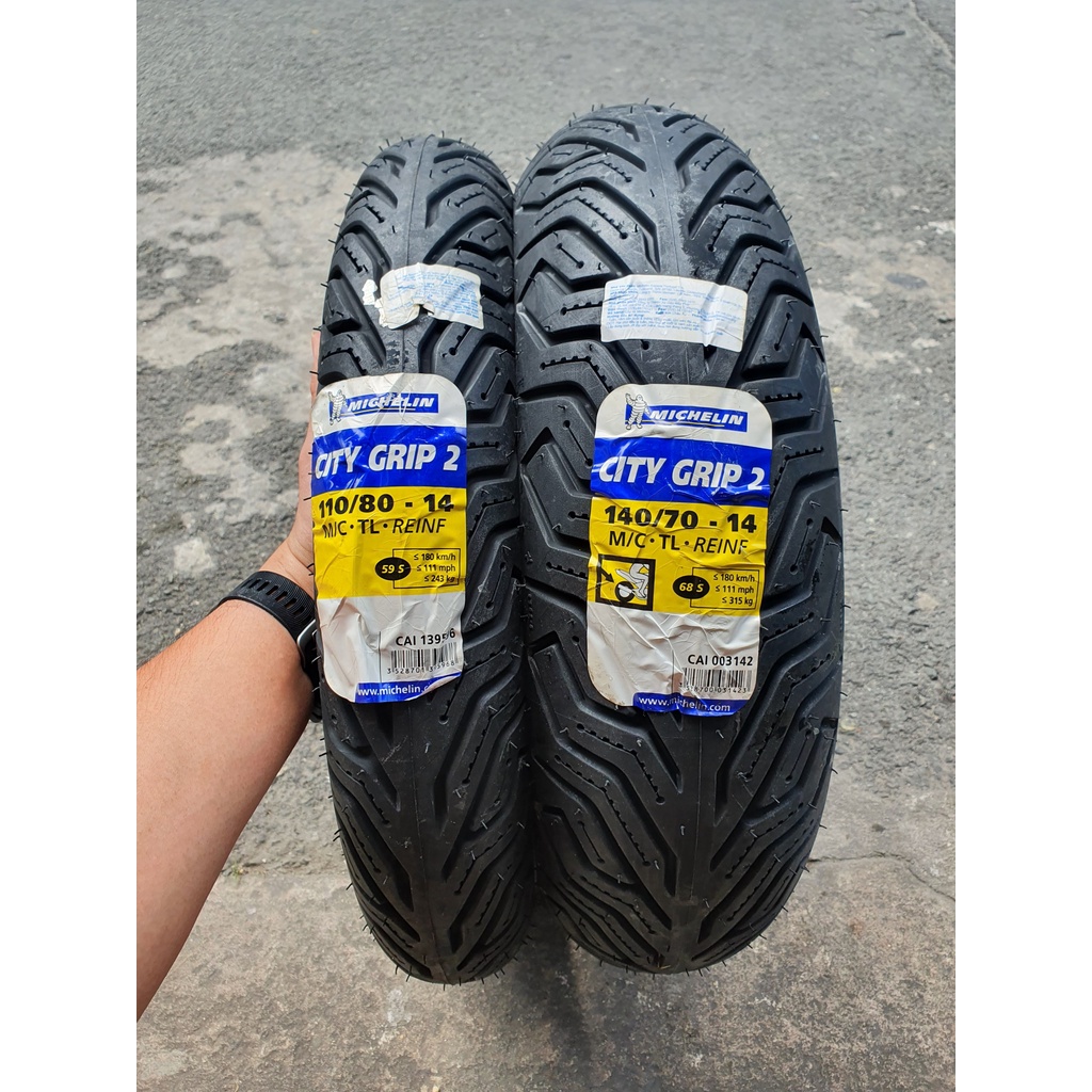 Cặp vỏ lốp xe Michelin City Grip 2 dành cho YAMAHA NVX 125 150 155. size 110/80-14 và 140/70-14, giá 1 cặp