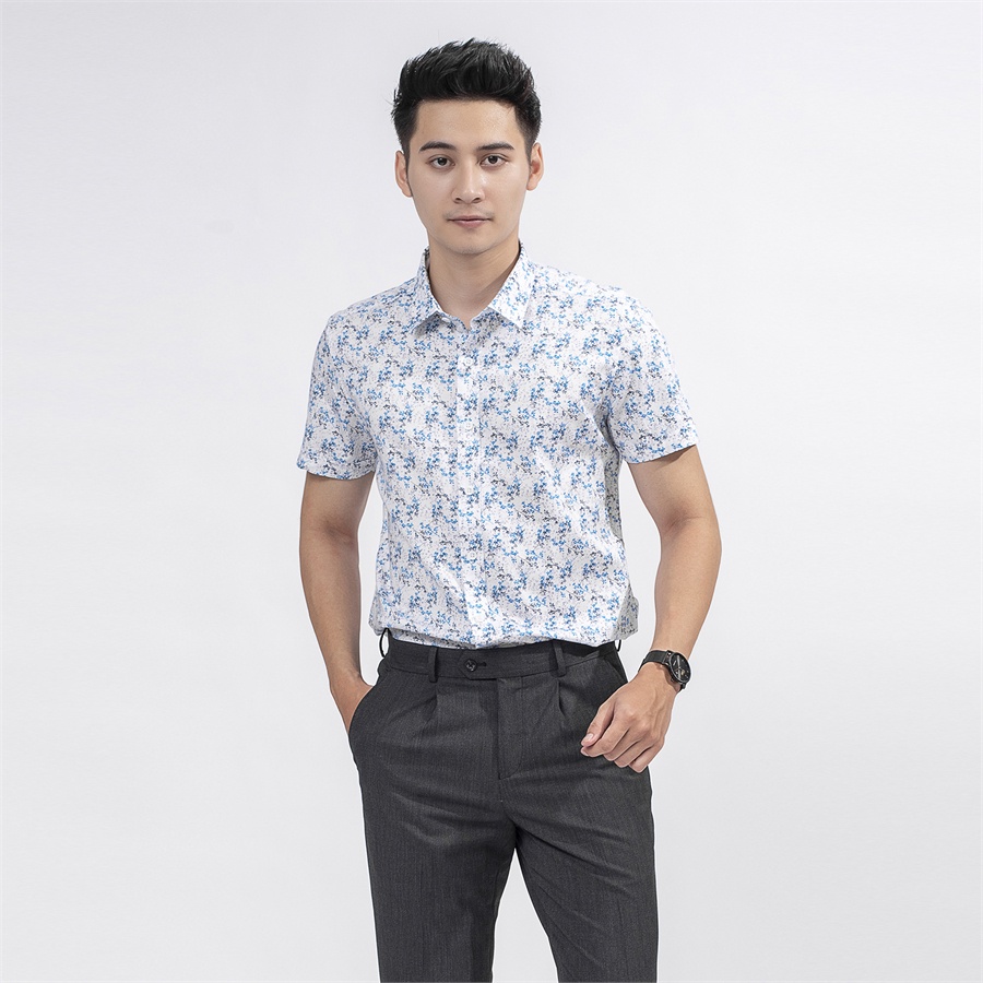 Áo sơ mi nam ngắn tay Aristino họa tiết in cành lá xanh trên nền vải trắng trẻ trung, thanh lịch - ASS075S9