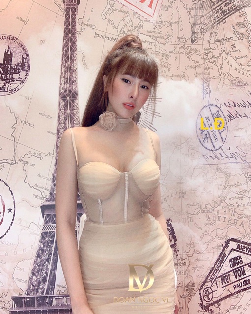 VÁY LƯỚI CÚP NGỰC